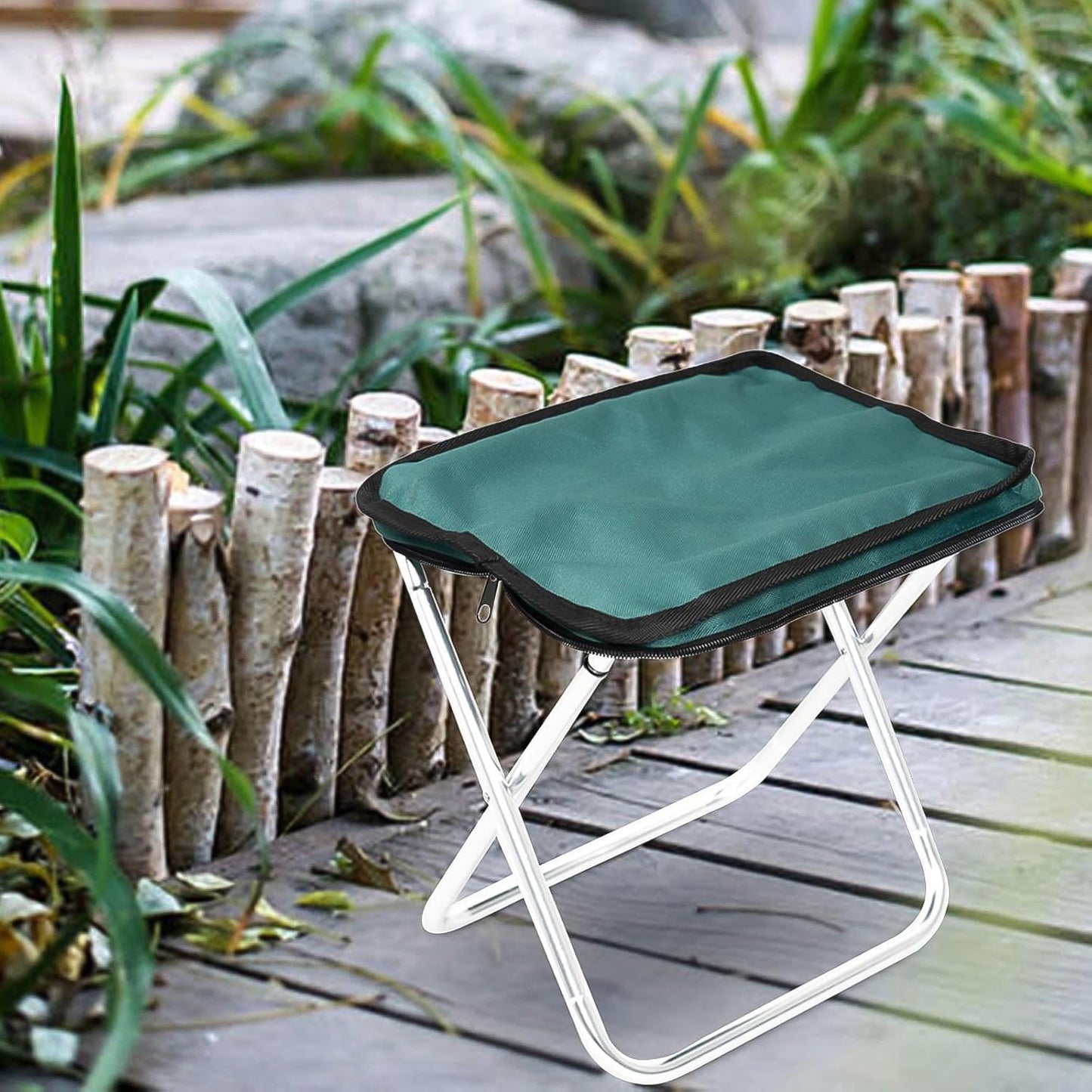 Zipper Folding Stool